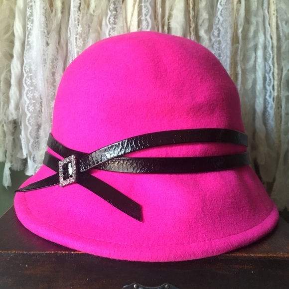 Pink Hat, Gabriel Amar Frank Olive Woolen Hat - Picture 4 of 15